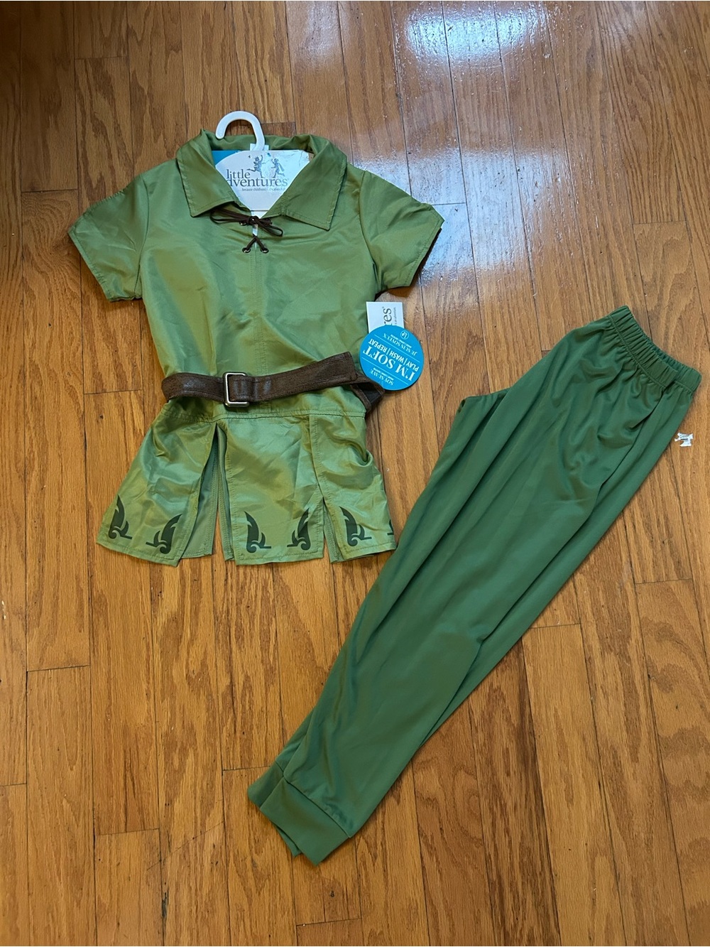 NWT Green Peter Pan Kids Costume Set size XL 7/9 yrs